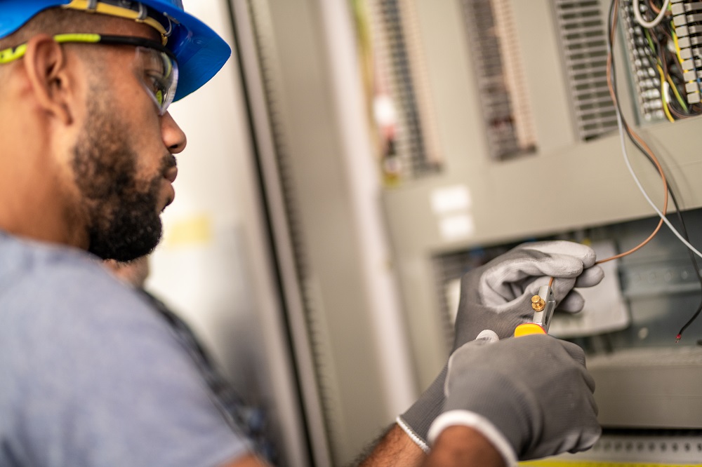 6 Signs It's Time to Upgrade Your Electrical Panel - Professional Electric
